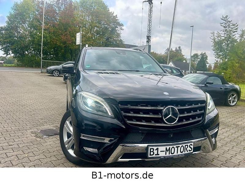 Schwarz Gebraucht 2013 Mercedes ML350 SUV | 18.900 € (Superpreis) - Bild 1/4