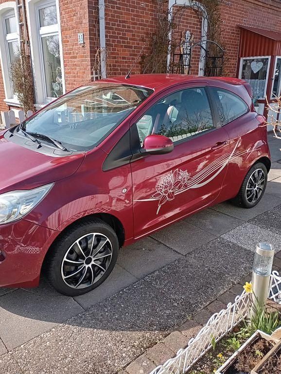 Gebraucht Ford Ka Titanium 69 PS (50 kW) 2009 Rot Kleinwagen