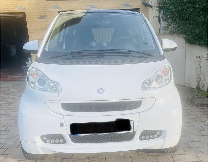 Weiß Gebraucht 2012 Smart ForTwo Coupé Pulse Coupé | 5.000 € (Fairer Preis) - Bild 1/4