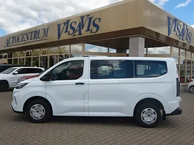 Neu Ford Transit Custom Trend 136 PS (100 kW) 2025 Weiß Kombi
