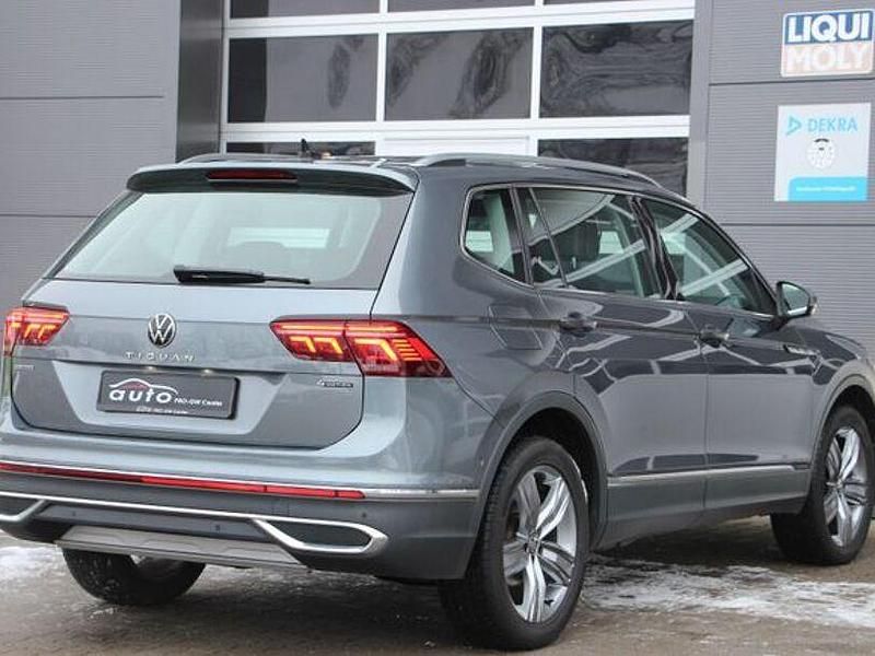 Gebraucht VW Tiguan Allspace Elegance 200 PS (147 kW) 2022 Grau SUV