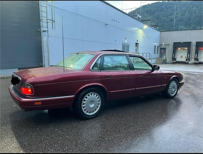 Gebraucht Jaguar XJ6 211 PS (155 kW) 1995 Violet Limousine