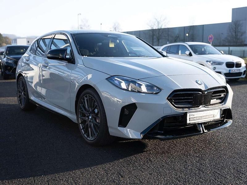 Gebraucht BMW 135 Performance 300 PS (220 kW) 2025 Grau Kleinwagen