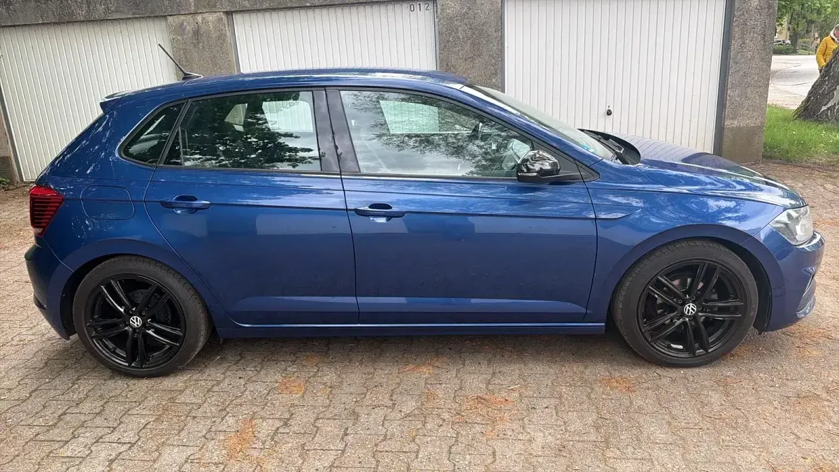 Gebraucht VW Polo 75 PS (55 kW) 2018 Blau Kleinwagen