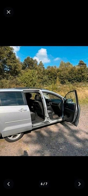 Gebraucht Mazda 5 143 PS (105 kW) 2010 Silber Van / Kleinbus