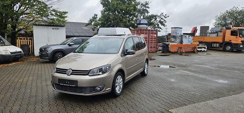 Beige Gebraucht 2011 VW Touran Style Van / Kleinbus | 7.400 € (Fairer Preis) - Bild 1/4
