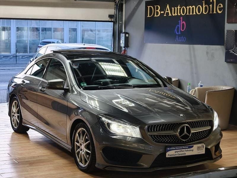 Grau Gebraucht 2014 Mercedes CLA220 AMG Limousine | 13.499 € (Superpreis) - Bild 1/4