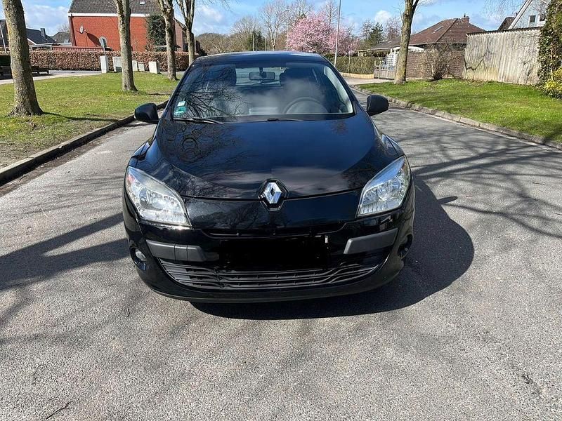 Gebraucht Renault Mégane Expression 101 PS (74 kW) 2012 Schwarz Limousine
