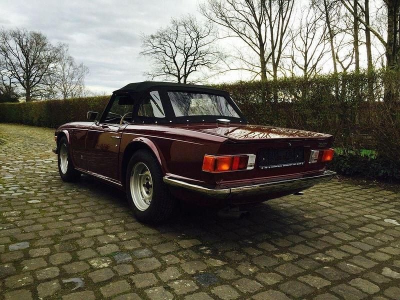 Gebraucht Triumph TR6 95 PS (69 kW) 1973 Violett Cabrio