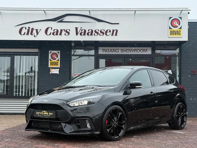 Gebraucht Ford Focus ST 251 PS (184 kW) 2017 Schwarz Limousine