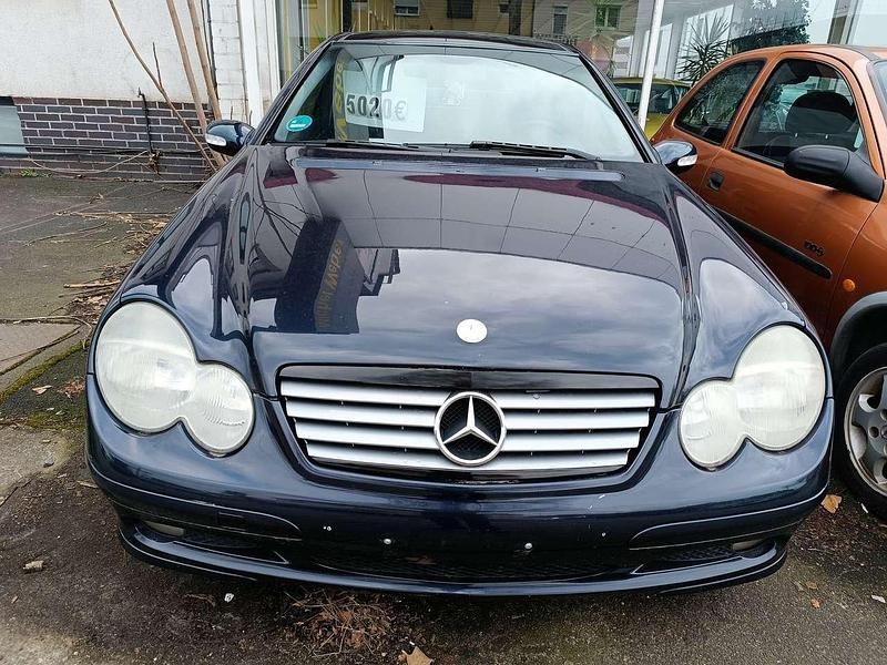 Gebraucht Mercedes C180 143 PS (105 kW) 2003 Transitblau metallic 359 Coupé