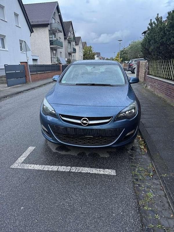 Blau Gebraucht 2015 Opel Astra Kombi | 5.400 € (Fairer Preis) - Bild 1/4