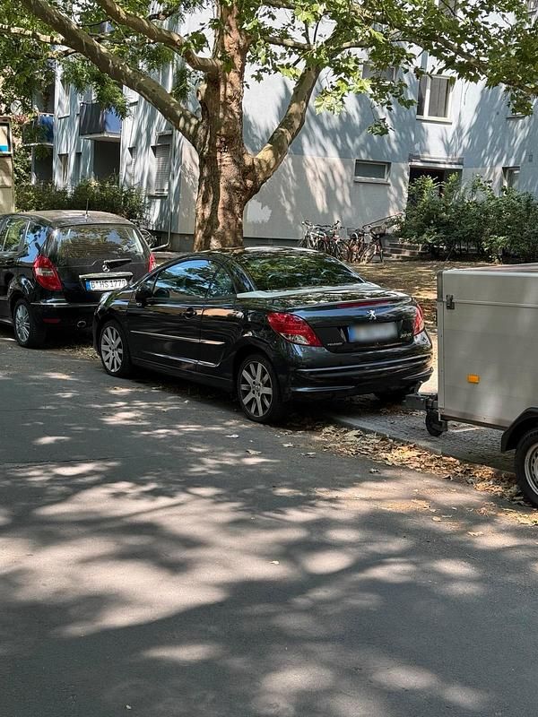 Gebraucht Peugeot 207 CC 120 PS (88 kW) 2011 Schwarz Cabrio