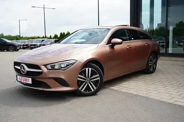 Gebraucht Mercedes CLA250e AMG line 218 PS (160 kW) 2022 Braun Limousine