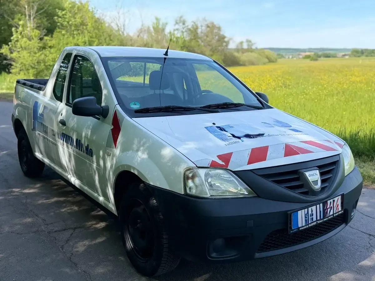 Używany Dacia Pick up Basis 84 KM (61 kW) 2011 Biały Pickup