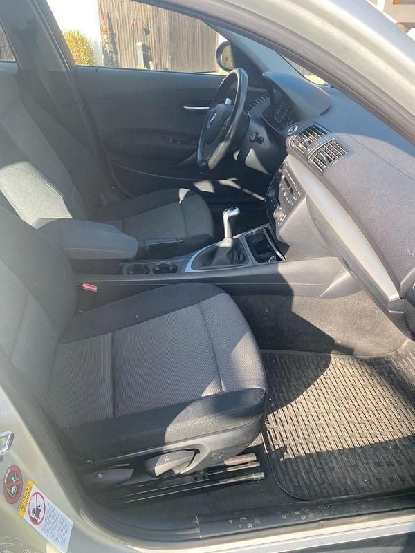 Gebraucht BMW 120 177 PS (130 kW) 2006 Silber Kleinwagen