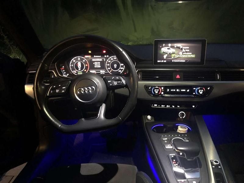 Gebraucht Audi A5 Sportback Ambiente 190 PS (139 kW) 2017 Schwarz Kleinwagen
