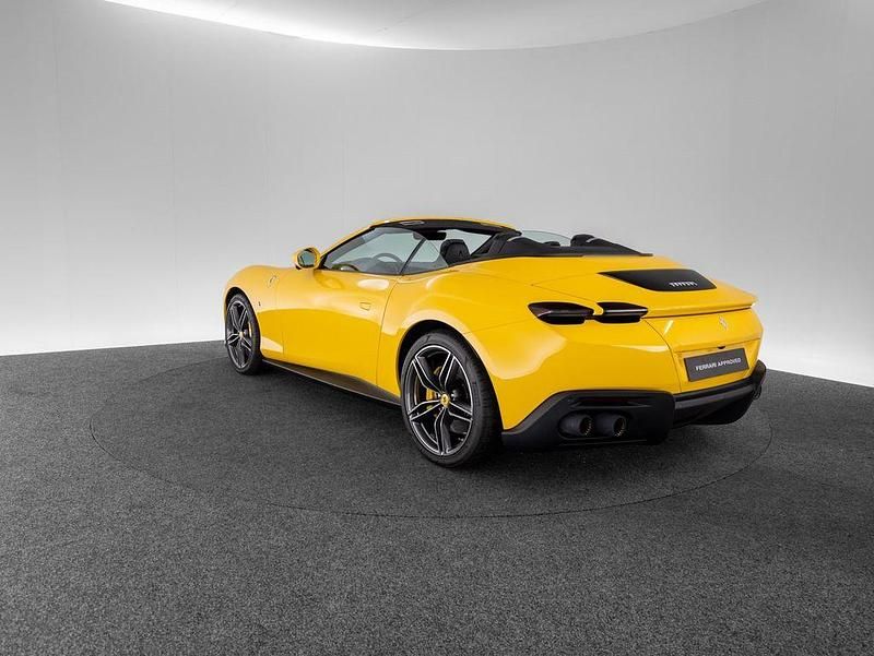 Neu Ferrari Roma 620 PS (456 kW) 2025 Giallo modena Cabrio