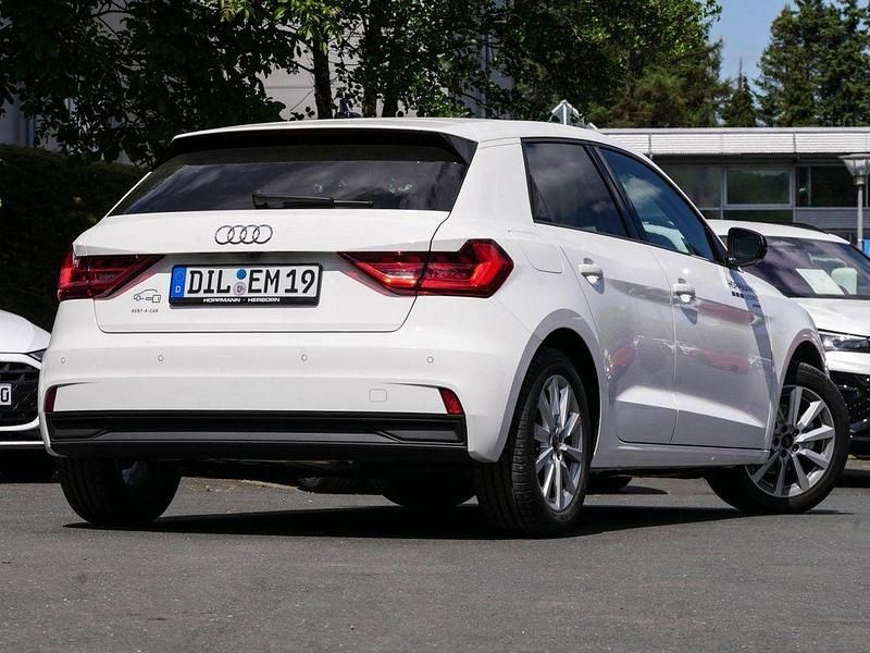 Gebraucht Audi A1 Sportback Ambiente 116 PS (85 kW) 2025 Cortinaweiß Kleinwagen