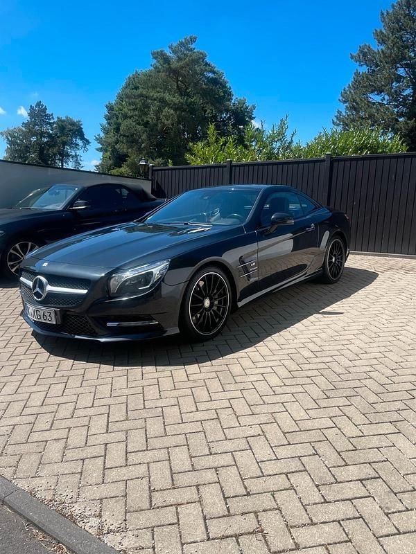 Schwarz Gebraucht 2012 Mercedes SL350 AMG Cabrio | 33.800 € (Fairer Preis) - Bild 1/4