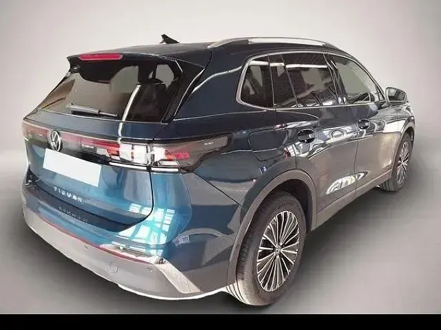 Gebraucht VW Tiguan Elegance 150 PS (110 kW) 2025 Manufacturer SUV
