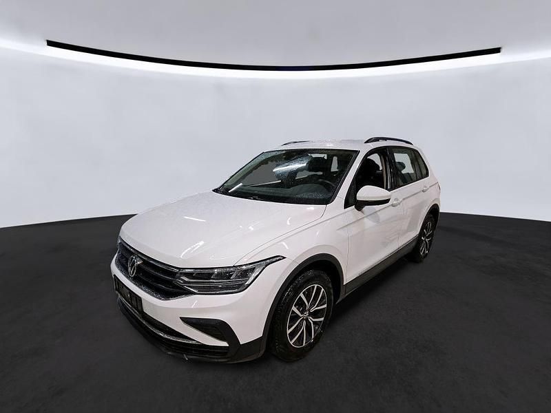 Gebraucht VW Tiguan Life 150 PS (110 kW) 2022 Weiß SUV