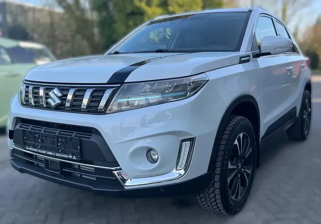 Gebraucht Suzuki Vitara Comfort+ 140 PS (102 kW) 2020 Weiß SUV