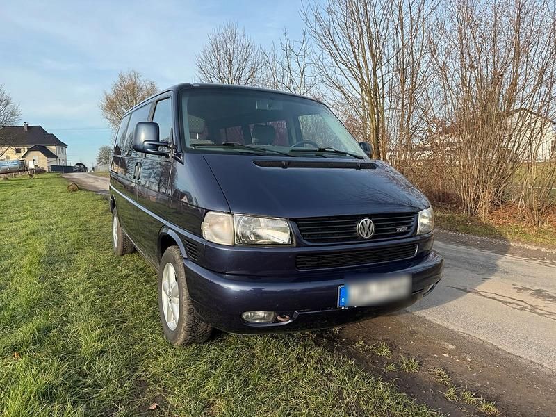 Gebraucht VW Multivan 102 PS (75 kW) 1998 Violet Van