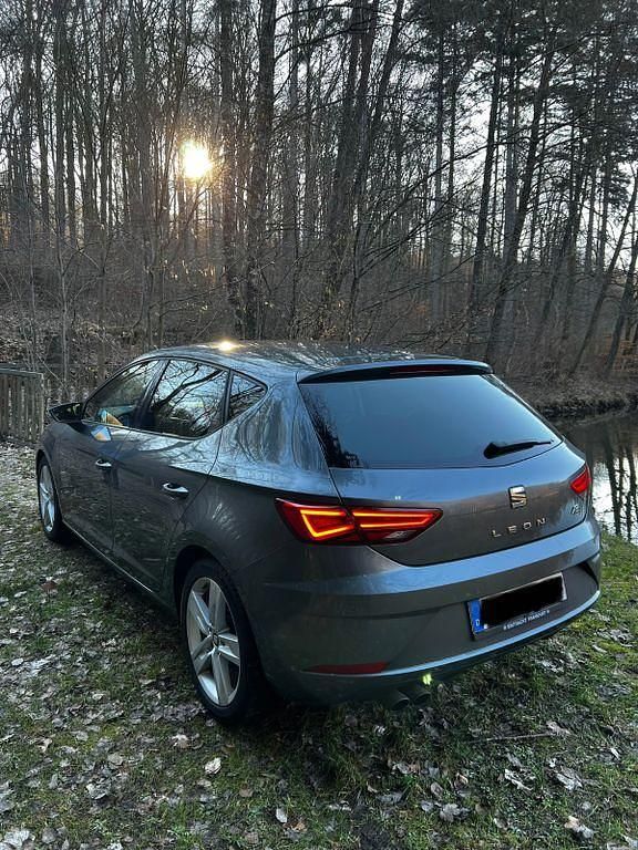 Gebraucht Seat Leon FR 179 PS (131 kW) 2017 Grau Limousine
