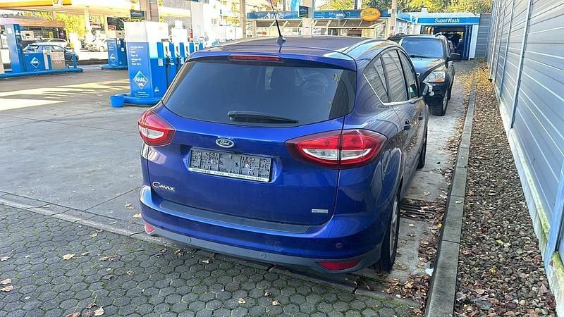 Käytetty Ford C-MAX Titanium 150 HP (110 kW) 2017 Sininen Tila-auto