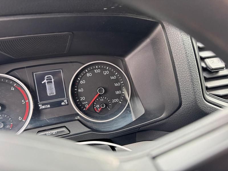 Gebraucht VW Crafter 177 PS (130 kW) 2021 Weiß Van