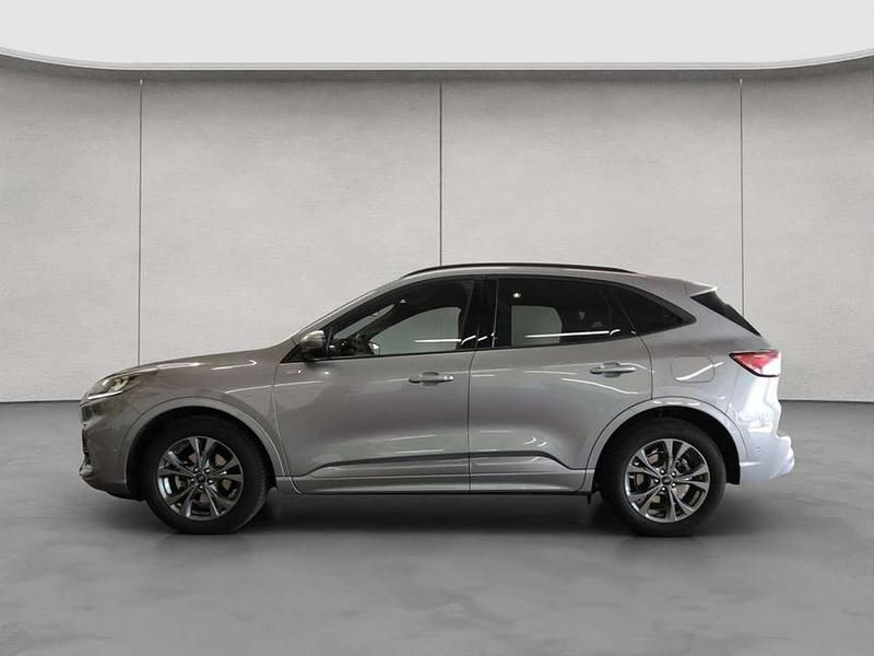 Gebraucht Ford Kuga ST-Line X 151 PS (111 kW) 2024 Solar silver metallic SUV