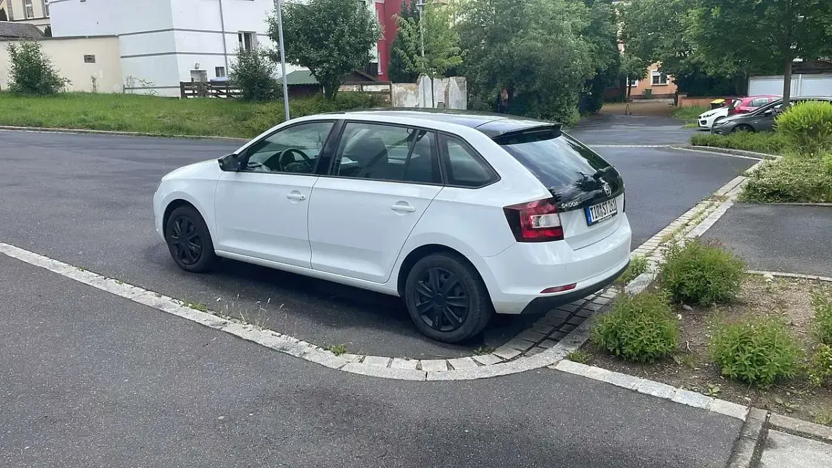 Gebraucht Skoda Rapid Active 110 PS (80 kW) 2018 Kleinwagen