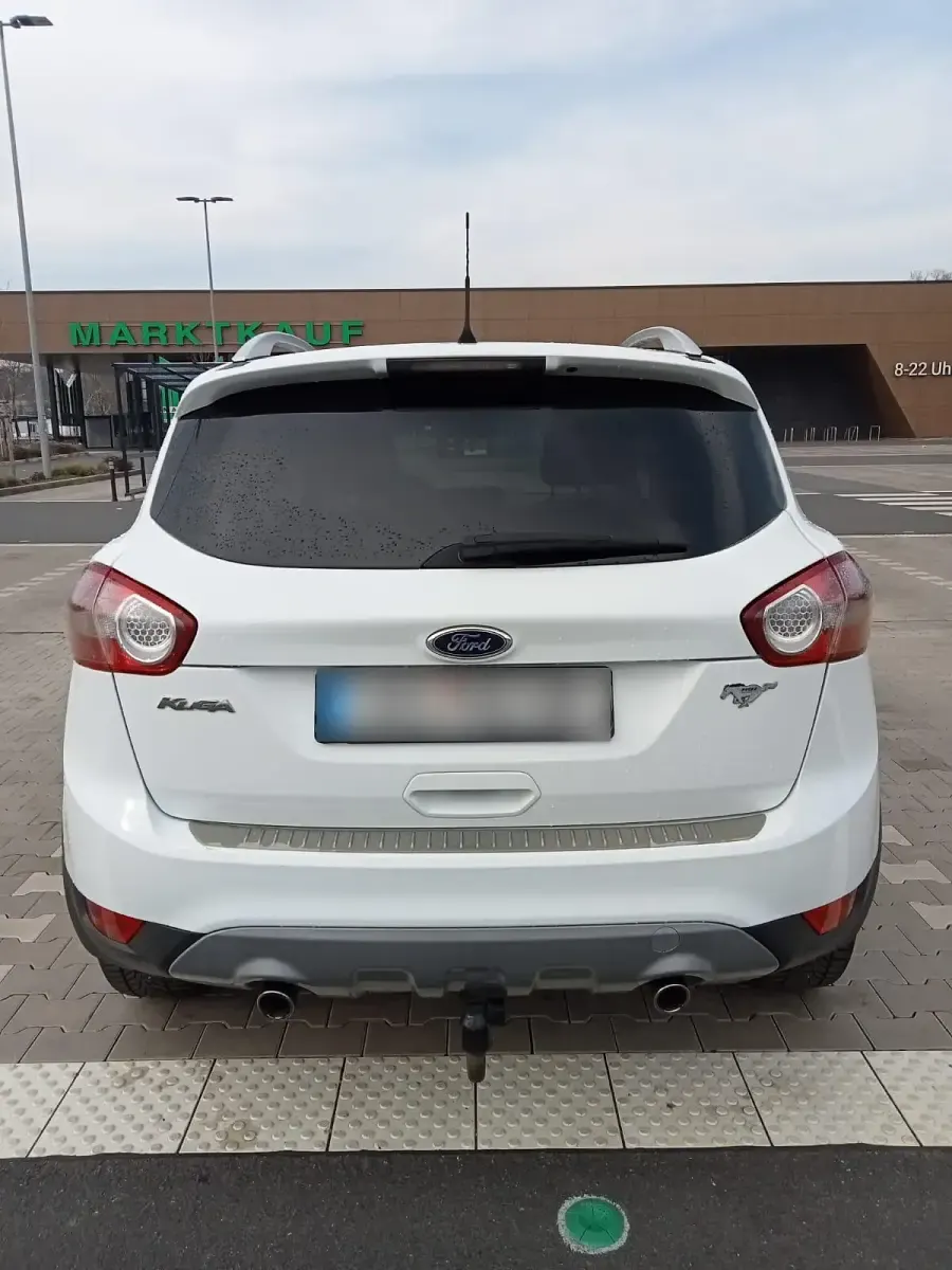 Gebraucht Ford Kuga 163 PS (119 kW) 2012 Weiß SUV