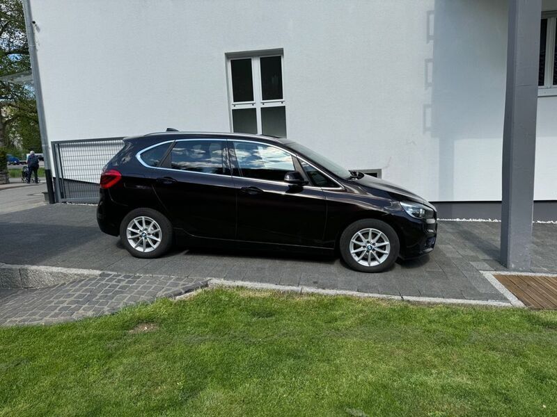 Gebraucht BMW 216 Active Tourer Sport Line 116 PS (85 kW) 2015 Van / Kleinbus