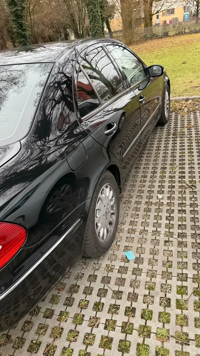 Gebraucht Mercedes E270 Elegance 177 PS (130 kW) 2005 Schwarz Limousine