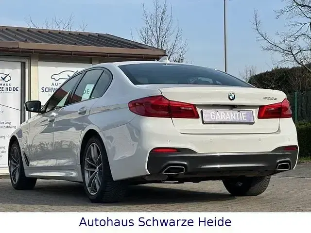 Używany BMW 530e iPerformance 252 KM (185 kW) 2020 Biały Sedan/Limuzyna