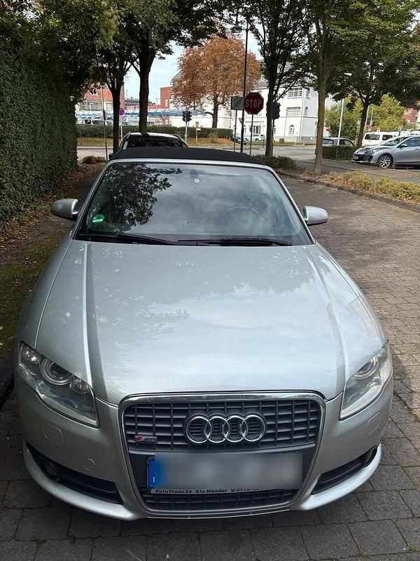 Silber Gebraucht 2009 Audi A4 Cabriolet Cabrio | 6.999 € (Fairer Preis) - Bild 1/4