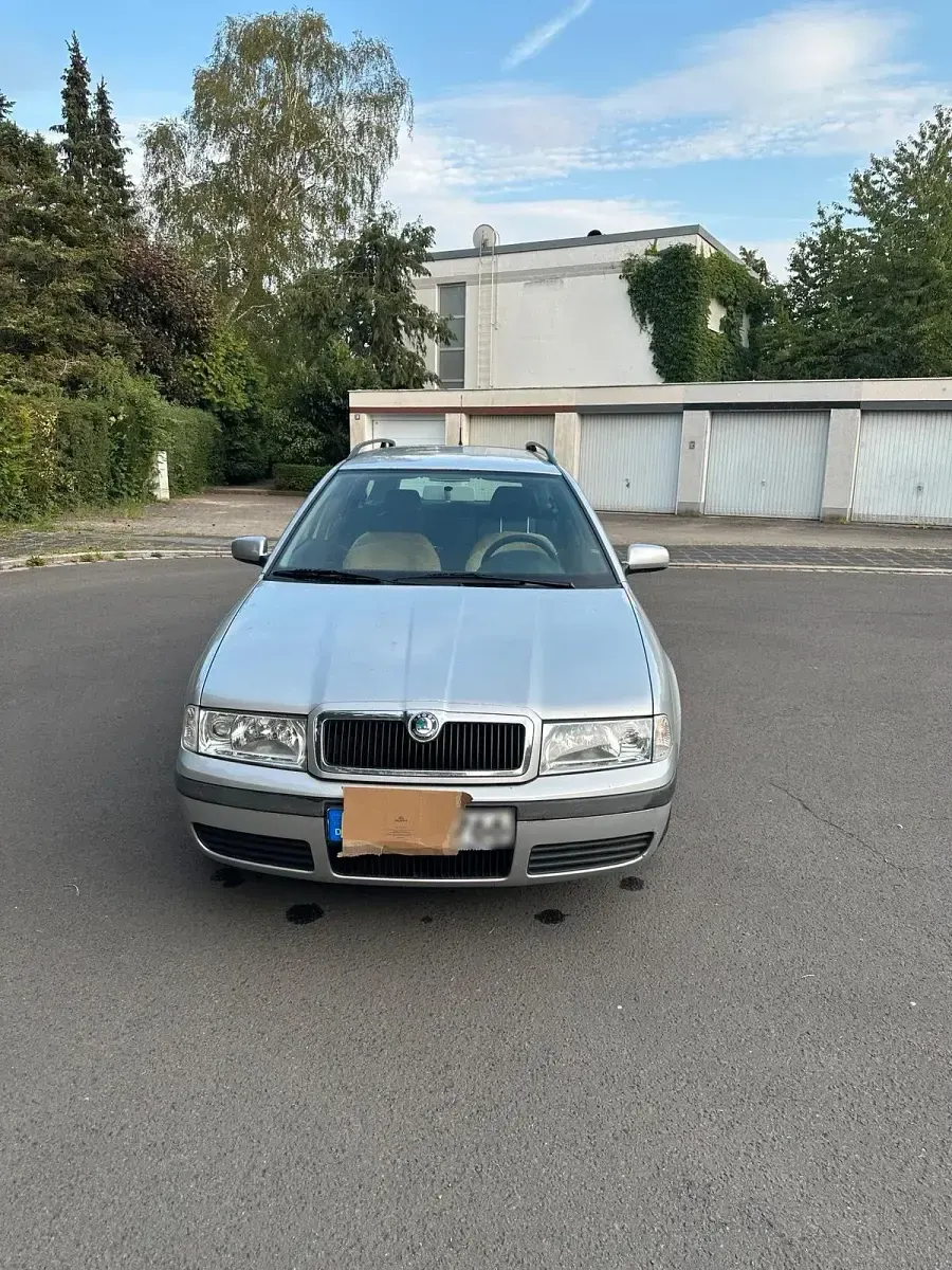 Gebraucht Skoda Octavia 102 PS (75 kW) 2002 Silber Kombi