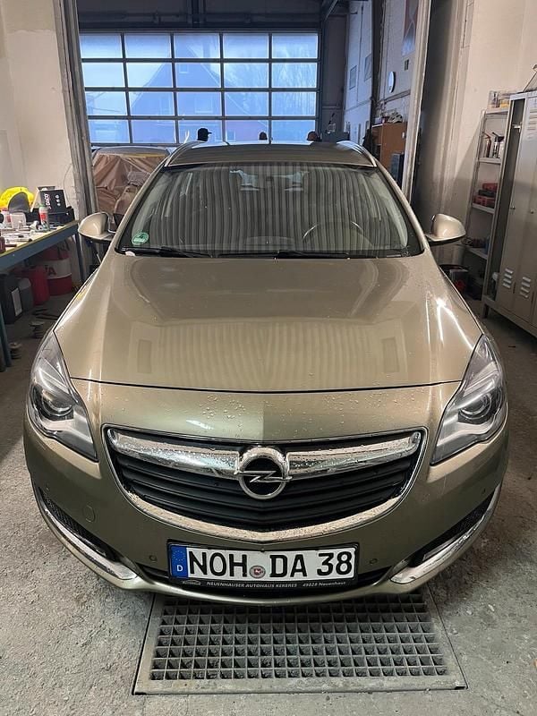 Braun Gebraucht 2016 Opel Insignia Kombi | 4.400 € (Guter Preis) - Bild 1/4
