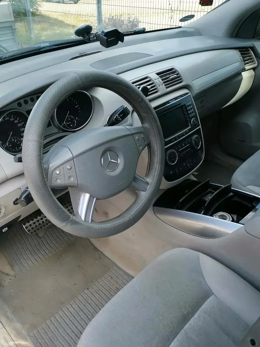 Gebraucht Mercedes R320 224 PS (164 kW) 2007 Schwarz Kombi