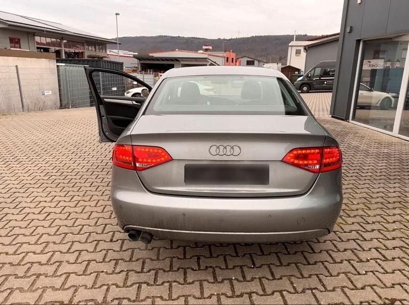 Gebraucht Audi A4 160 PS (117 kW) 2010 Limousine