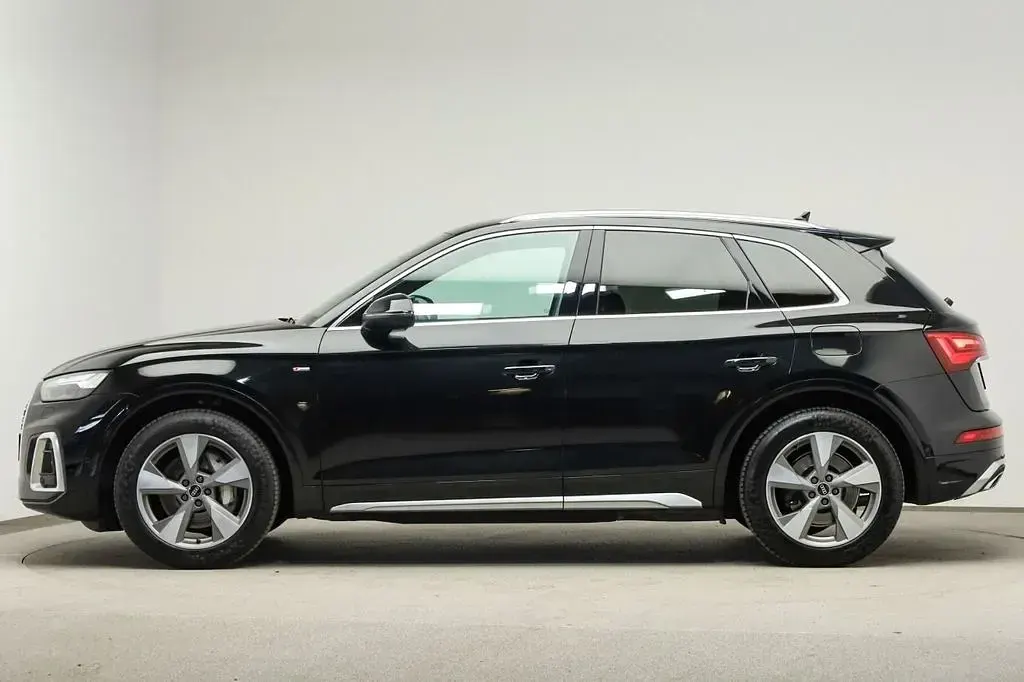 Gebraucht Audi Q5 S-Line 367 PS (269 kW) 2022 Mythosschwarz metallic SUV