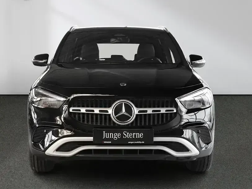 Gebraucht Mercedes GLA200 163 PS (119 kW) 2025 Schwarz SUV