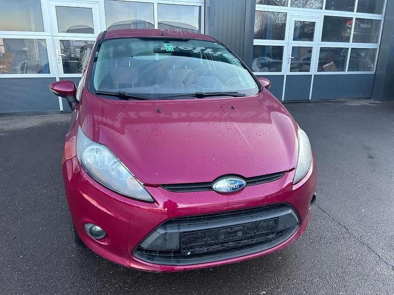 Hot magenta Gebraucht 2009 Ford Fiesta Trend Kleinwagen | 3.450 € (Fairer Preis) - Bild 1/4