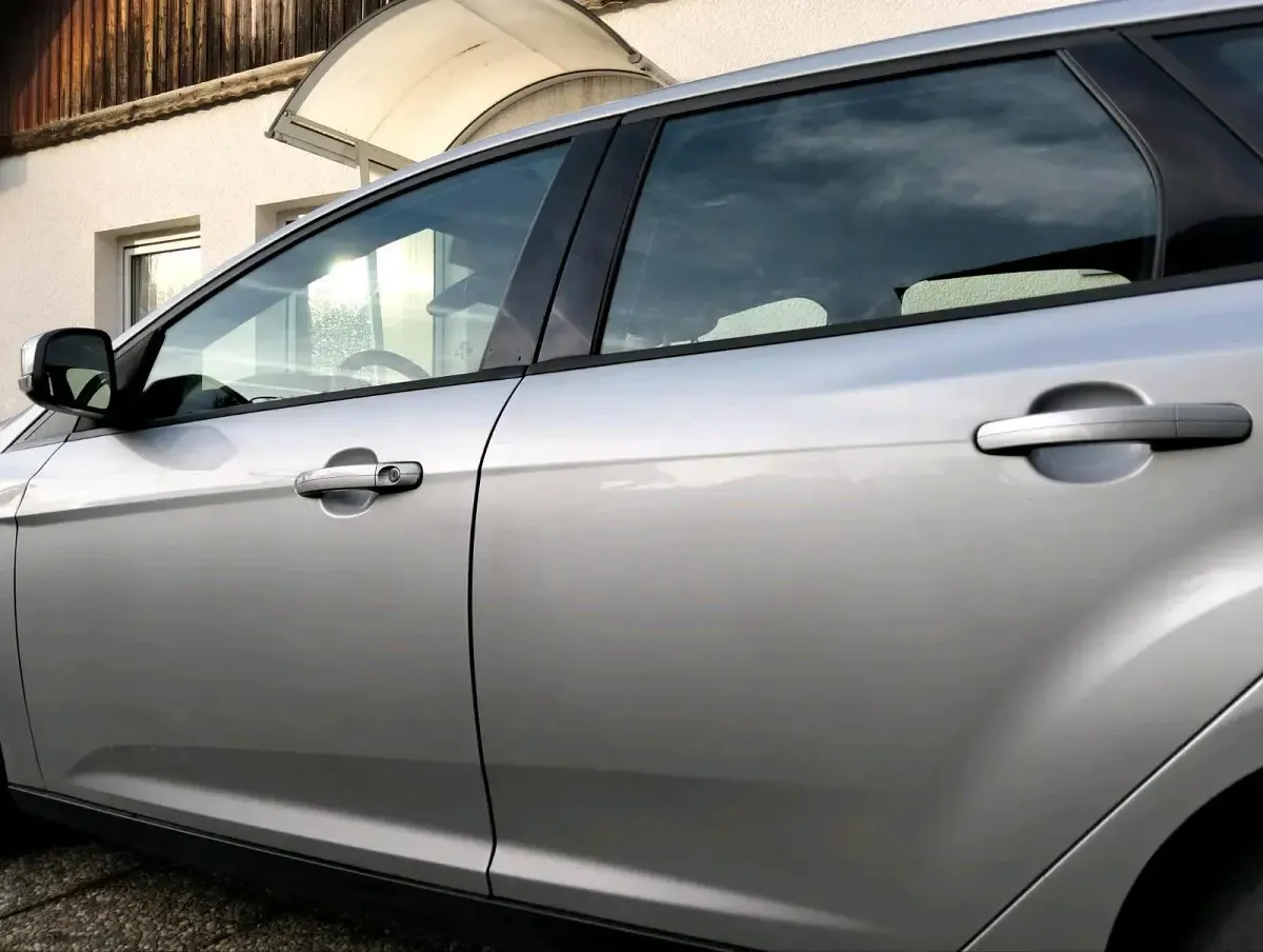 Gebraucht Ford Focus 95 PS (69 kW) 2016 Silber Limousine