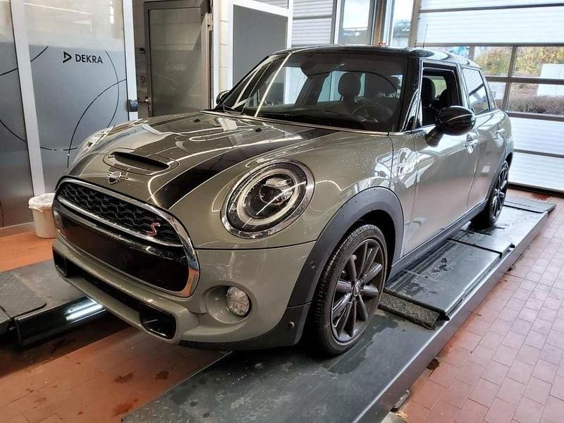 Grau Gebraucht 2019 Mini Cooper S Kleinwagen | 19.950 € (Etwas zu teuer) - Bild 1/4