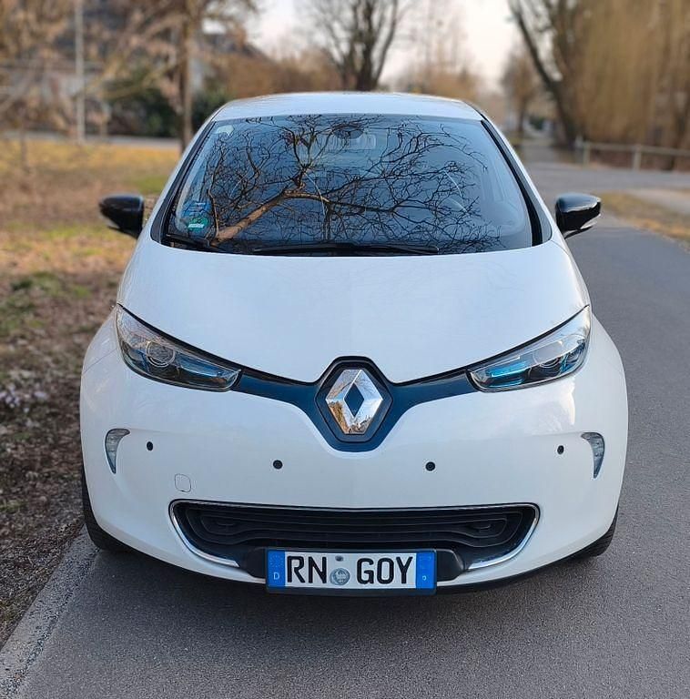 Gebraucht Renault Zoe Intens 64 kW (88 PS) 2015 Weiß Kleinwagen