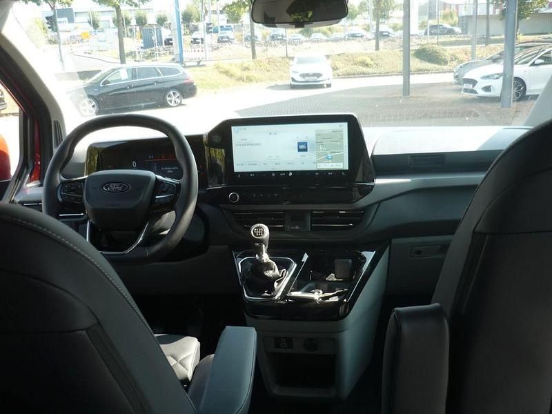 Gebraucht Ford Tourneo Titanium 150 PS (110 kW) 2024 Van / Kleinbus
