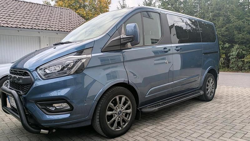 Blau Gebraucht 2021 Ford Tourneo Titanium X Van / Kleinbus | 32.000 € (Superpreis) - Bild 1/4